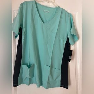 Matrix scrub top NWT